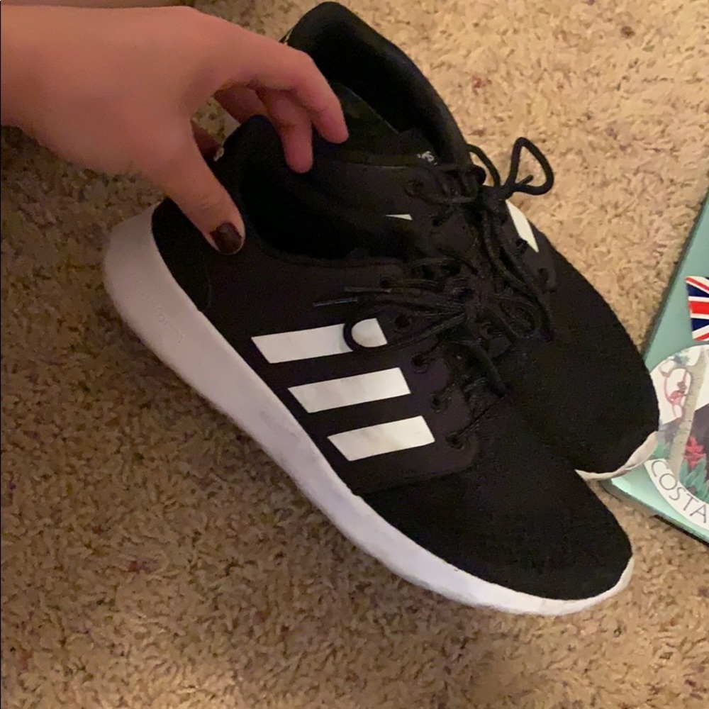 Adidas tennis shoe